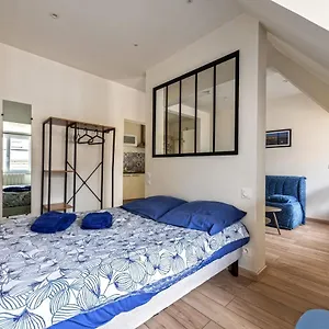 Christiane - En Plein Coeur De Apartment
